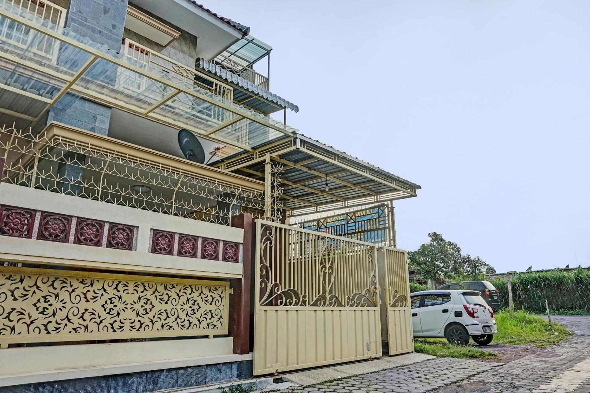 Oyo 91707 Jannah Homestay Syariah Dau Ngoại thất bức ảnh